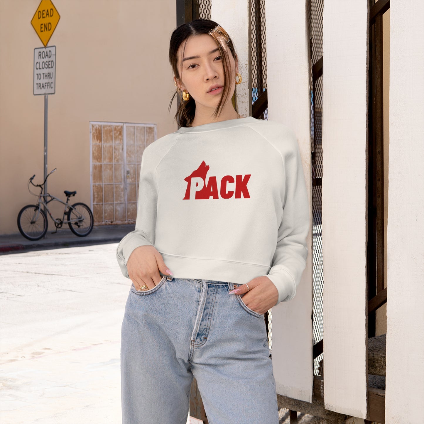 PACK Women's Cropped Fleece Crew